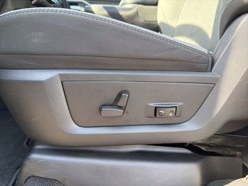 Used 2024 RAM 2500 Big Horn image 11