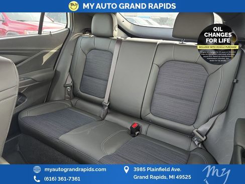 Used 2024 Buick Envista Preferred w/ Convenience II Package image 27