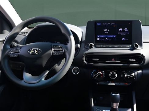 Used 2022 Hyundai Kona SEL w/ Cargo Package FWD image 43