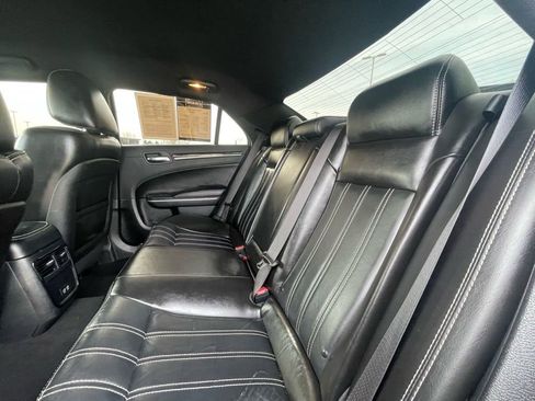 Used 2021 Chrysler 300 S image 27