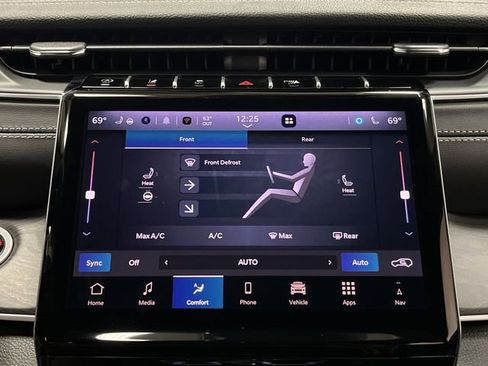 New 2025 Jeep Grand Cherokee L Limited image 19