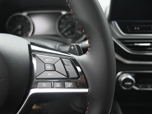 New 2025 Nissan Altima 2.5 SR image 12