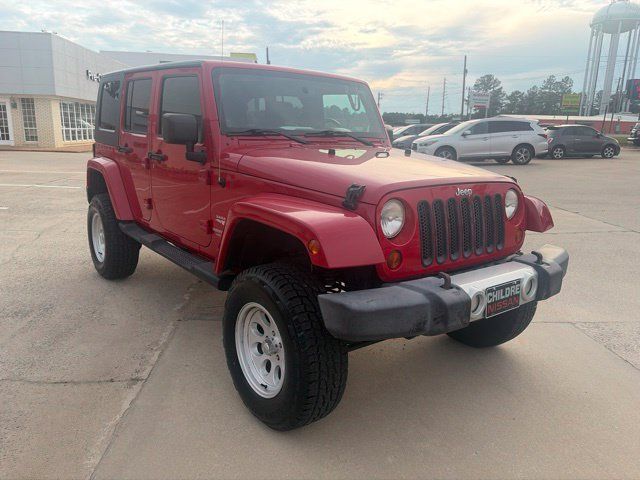 Used 2010 Jeep Wrangler Unlimited Sahara w/ Dual Top Group AWD/4WD image 4