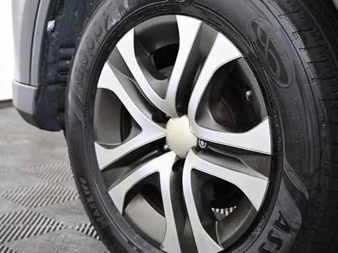 Used 2016 Toyota RAV4 LE FWD image 29