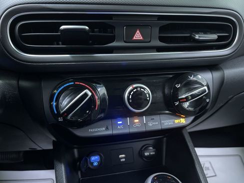 Used 2023 Hyundai Kona SEL image 16