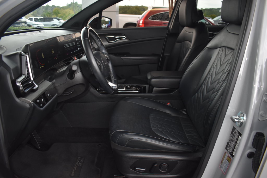 Used 2023 Kia Sportage X-Line w/ X-Line Premium Package AWD/4WD image 4