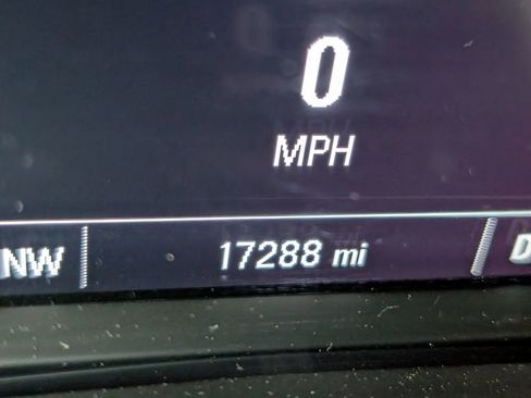 Used 2023 Chevrolet Equinox LS image 30