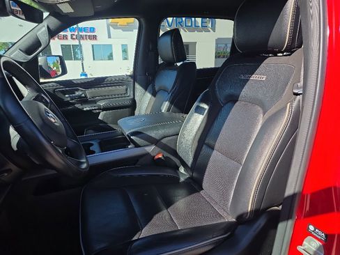 Used 2024 RAM 1500 Laramie RWD image 16