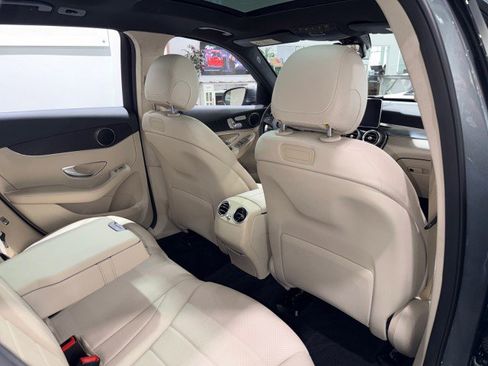 Used 2018 Mercedes-Benz GLC 300 w/ Multimedia Package image 62