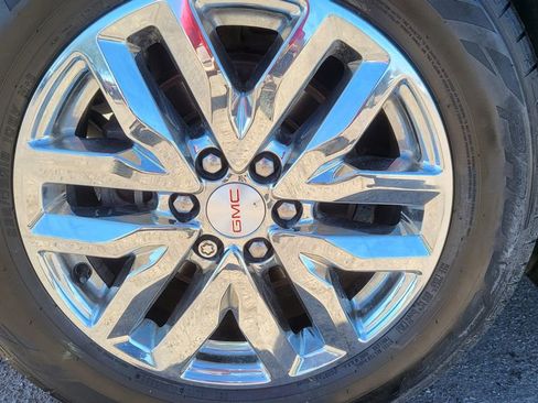 Used 2019 GMC Acadia SLT image 15