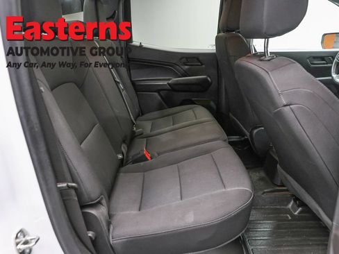 Used 2023 Chevrolet Colorado W/T RWD image 22