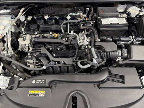 Used 2025 Toyota Corolla LE FWD image 28