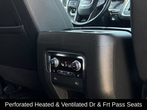 Used 2024 GMC Yukon AT4 w/ AT4 Premium Plus Package AWD/4WD image 40