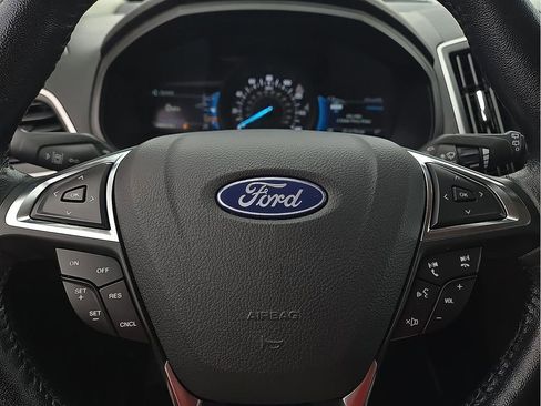 Used 2023 Ford Edge SEL image 19