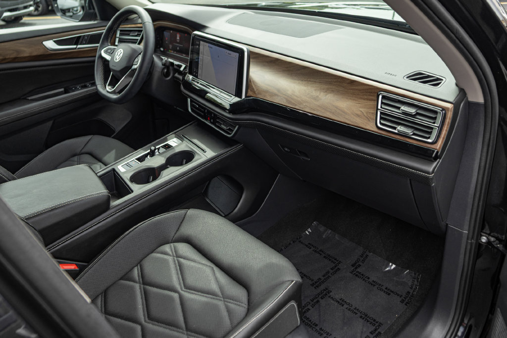 Certified 2024 Volkswagen Atlas SE AWD/4WD image 31