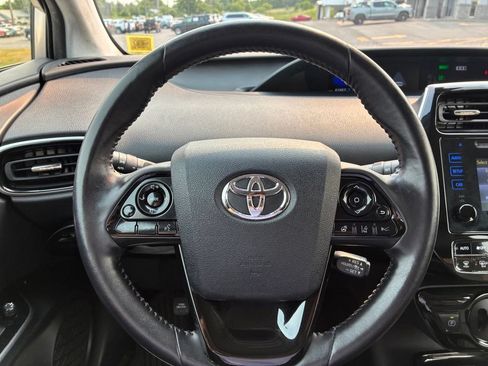 Used 2019 Toyota Prius XLE w/ Advanced Technology Package AWD/4WD image 31