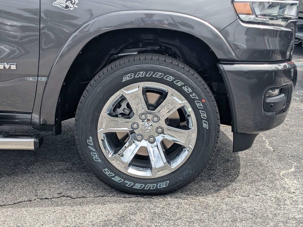 New 2026 RAM 1500 Big Horn AWD/4WD image 12