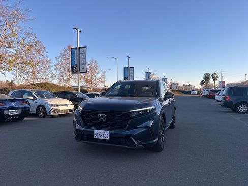 Used 2023 Honda CR-V Sport image 1