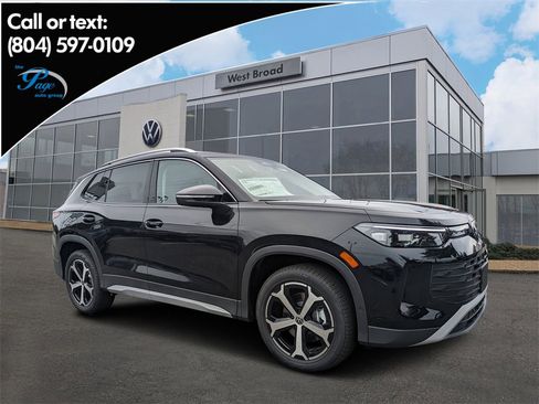 New 2025 Volkswagen Tiguan SE image 1