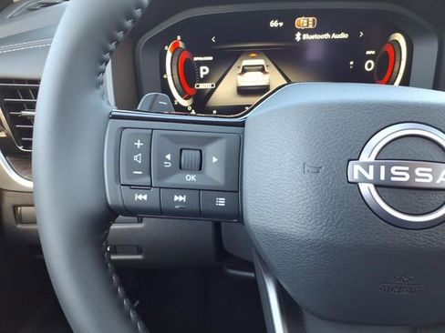 New 2026 Nissan Rogue Platinum AWD/4WD image 10