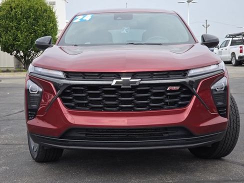 Used 2024 Chevrolet Trax RS w/ Driver Confidence Package FWD image 10