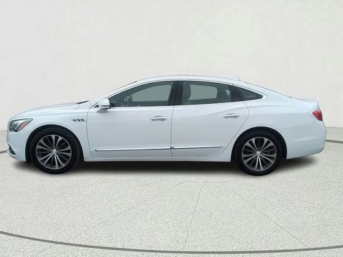 Used 2018 Buick LaCrosse Essence FWD image 4