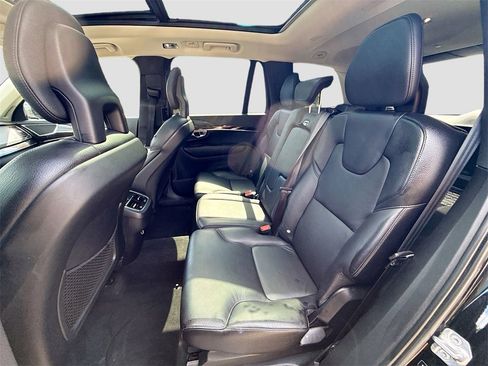 Used 2018 Volvo XC90 T6 Momentum w/ Momentum Plus Package image 26