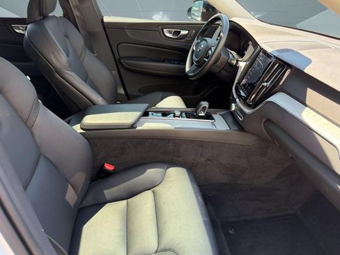 Used 2025 Volvo XC60 B5 Plus AWD/4WD image 25