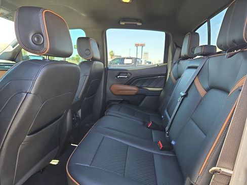 Used 2024 GMC Canyon AT4 w/ AT4 Premium Package image 10