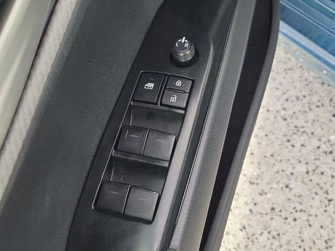 Used 2025 Toyota Camry SE FWD image 22