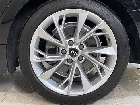 Used 2022 Audi A5 2.0T Premium Plus image 12