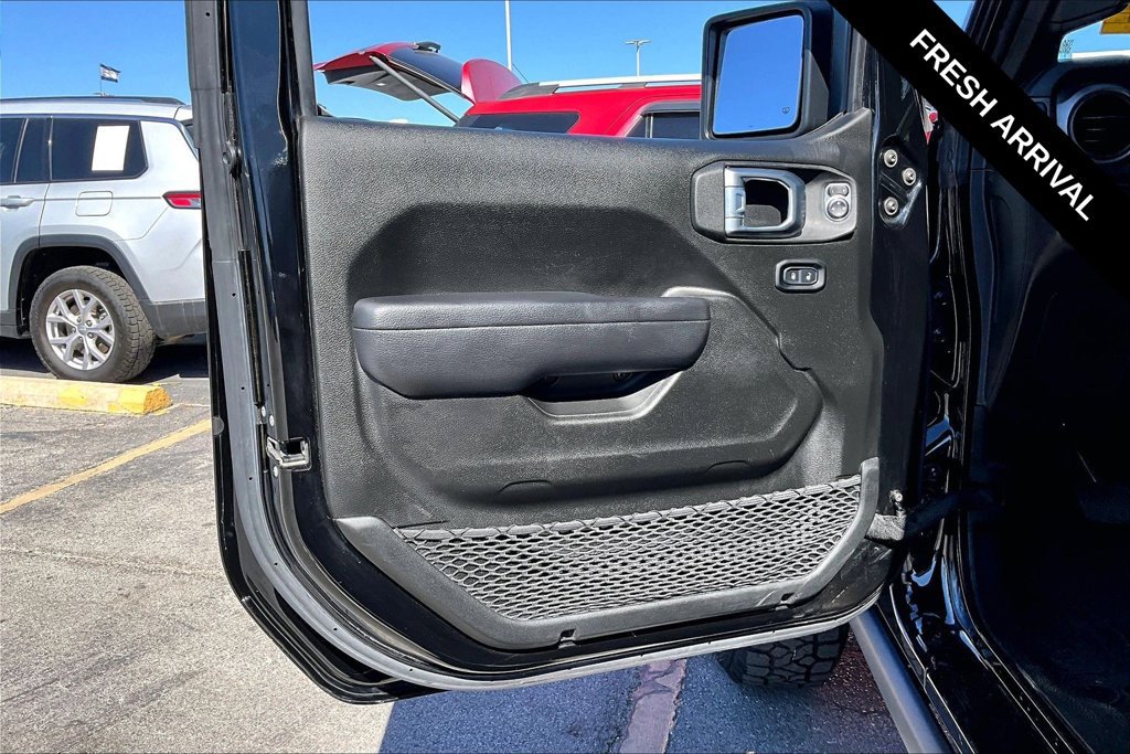 Used 2022 Jeep Gladiator Sport AWD/4WD image 22