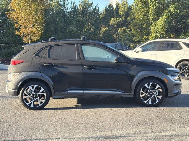 Used 2023 Hyundai Kona Limited FWD image 9