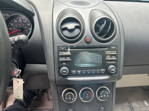 Used 2015 Nissan Rogue S w/ Convenience Package FWD image 18
