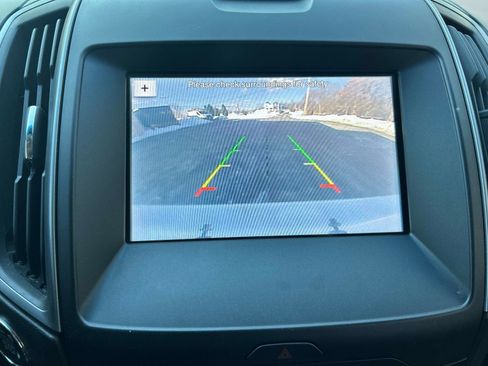 Used 2016 Ford Edge SE image 29