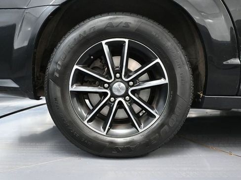 Used 2018 Dodge Grand Caravan GT image 13