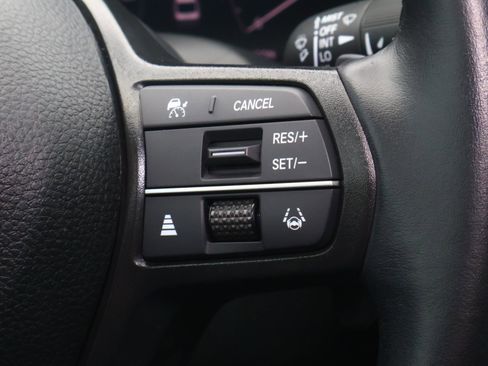 Used 2025 Honda Accord Sport image 25