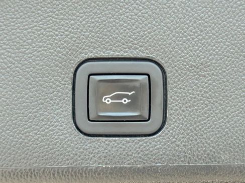 Used 2016 Cadillac SRX Performance FWD image 36