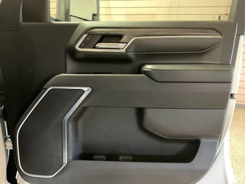 Used 2024 Chevrolet Silverado 2500 LTZ image 21