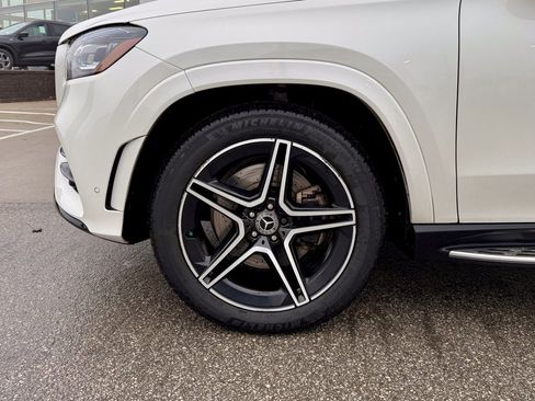 Used 2022 Mercedes-Benz GLS 450 4MATIC image 29