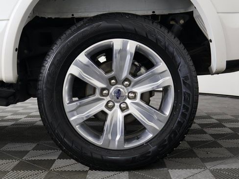 Used 2018 Ford F150 Platinum w/ Equipment Group 701A Luxury image 16