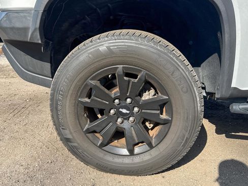 Used 2019 Chevrolet Colorado ZR2 w/ ZR2 Dusk Special Edition image 3