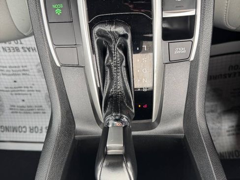 Used 2019 Honda Civic EX image 17