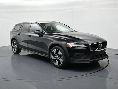 Used 2024 Volvo V60 B5 Cross Country Plus