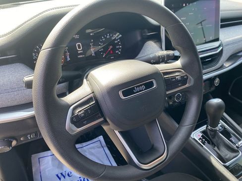 Certified 2024 Jeep Compass Sport image 21