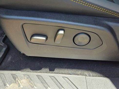 New 2026 Chevrolet Colorado ZR2 AWD/4WD image 12