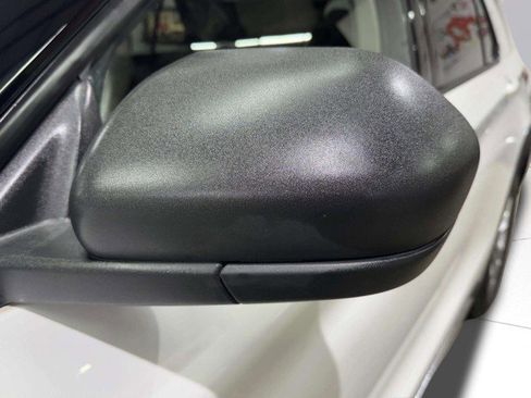 Used 2020 Ford Explorer XLT w/ Equipment Group 202A image 10