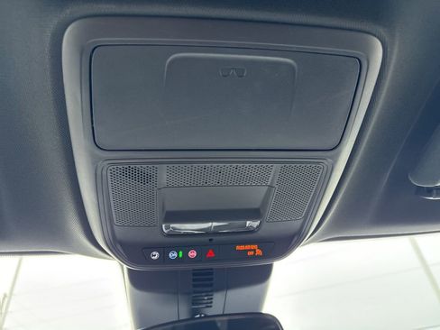 Used 2025 Chevrolet Traverse Z71 w/ Driver Confidence Package image 49