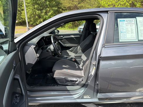 Used 2025 Volkswagen Jetta Sport FWD image 12