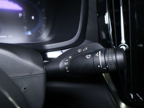 Used 2024 Volvo S60 B5 Core image 25